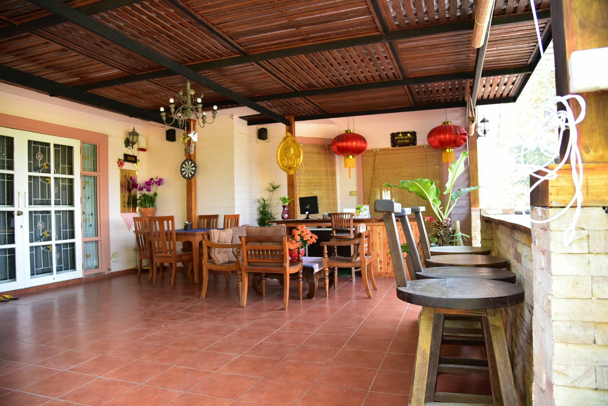 Dusit Talai Resort Nong Nam Daeng Екстериор снимка